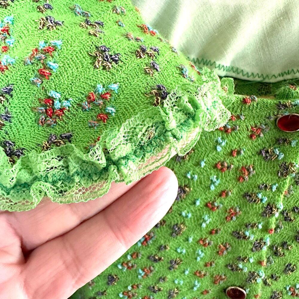Vintage Green Floral Lounge Dress 1960s Cottagecore Robe Lace Collar Pockets - Picture 5 of 9